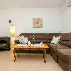 Maledi Apartman